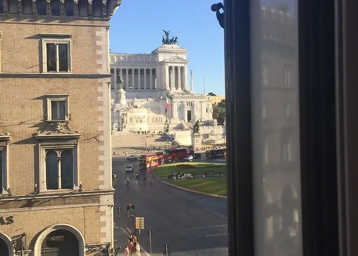 Luxury Piazza Venezia Hotel