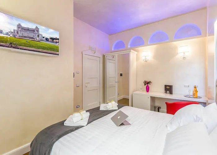 Hotel Luxury Piazza Venezia Roma